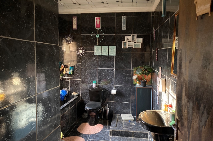 To Let 2 Bedroom Property for Rent in Bapong A North West